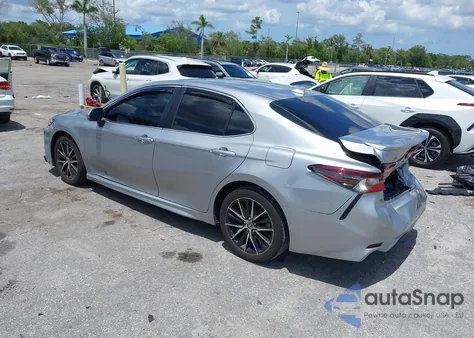 2022 Toyota Camry Se z USA, uszkodzony, nr VIN 4T1G11AK2NU624833